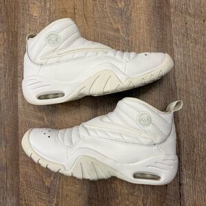 Nike Air Shake Ndestrukt Triple White Dennis Rodman